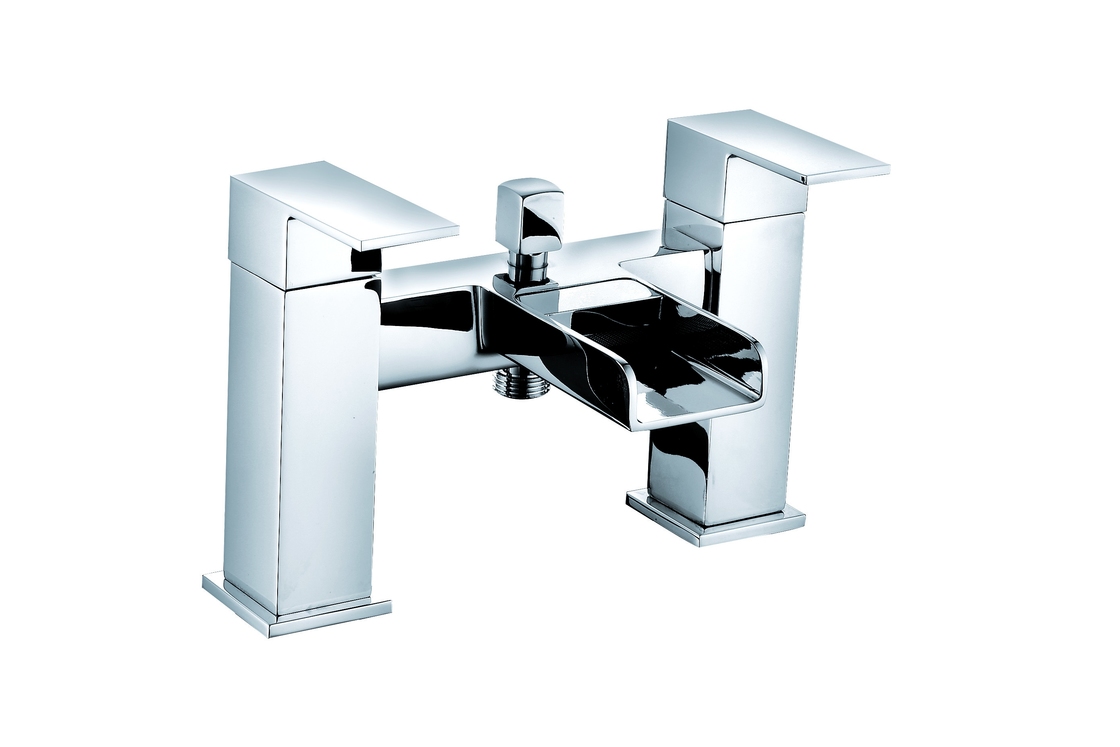 Elegant Chrome Finish Bath Shower Mixer with 3 Years Warranty and 0.5-3.0 Bar Pressure for Bathroom Usage